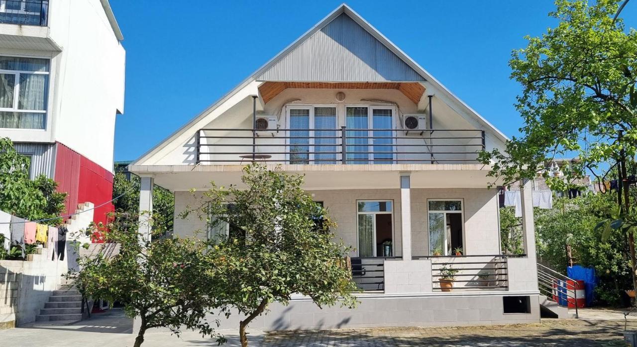 David Dali House Hotel Batumi Bagian luar foto
