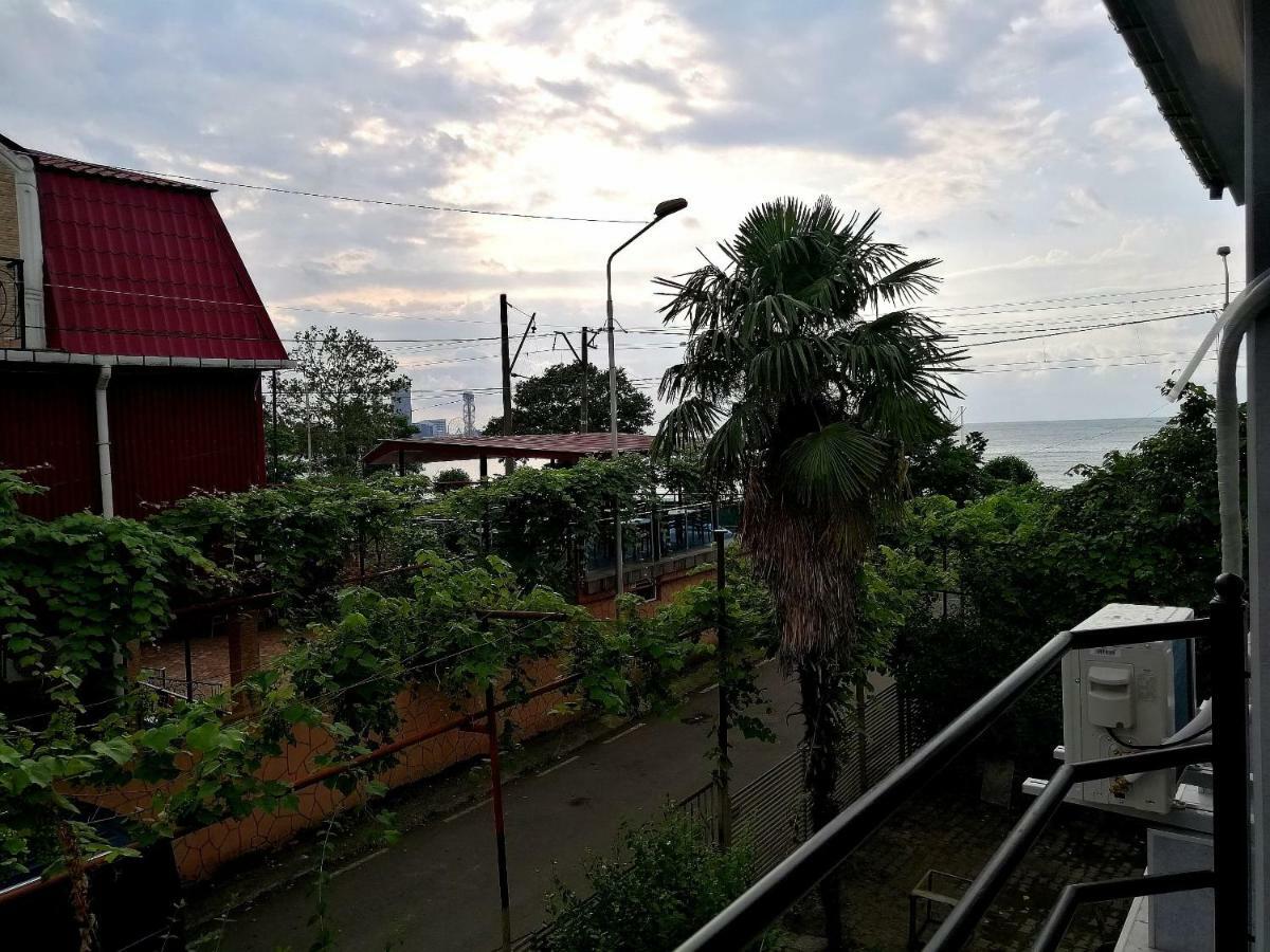 David Dali House Hotel Batumi Bagian luar foto