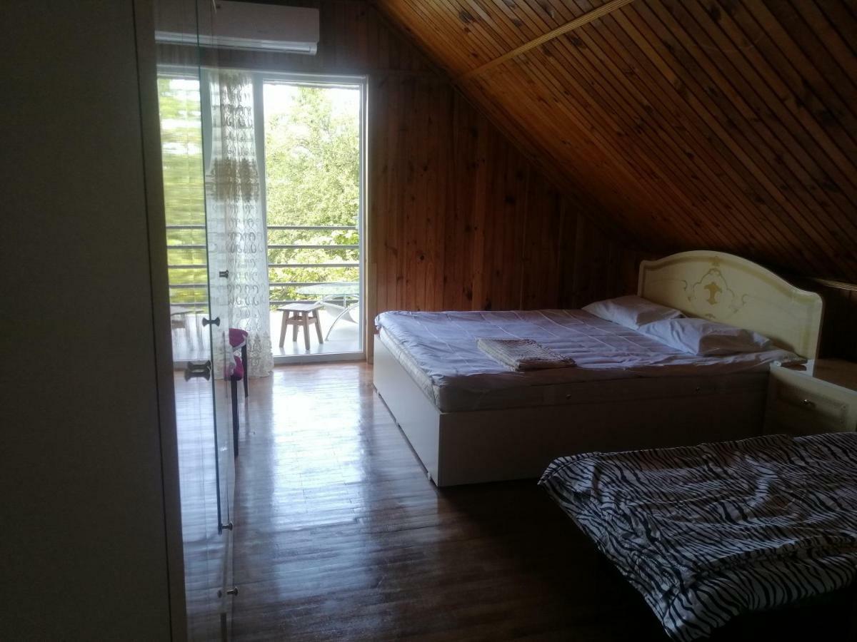 David Dali House Hotel Batumi Bagian luar foto