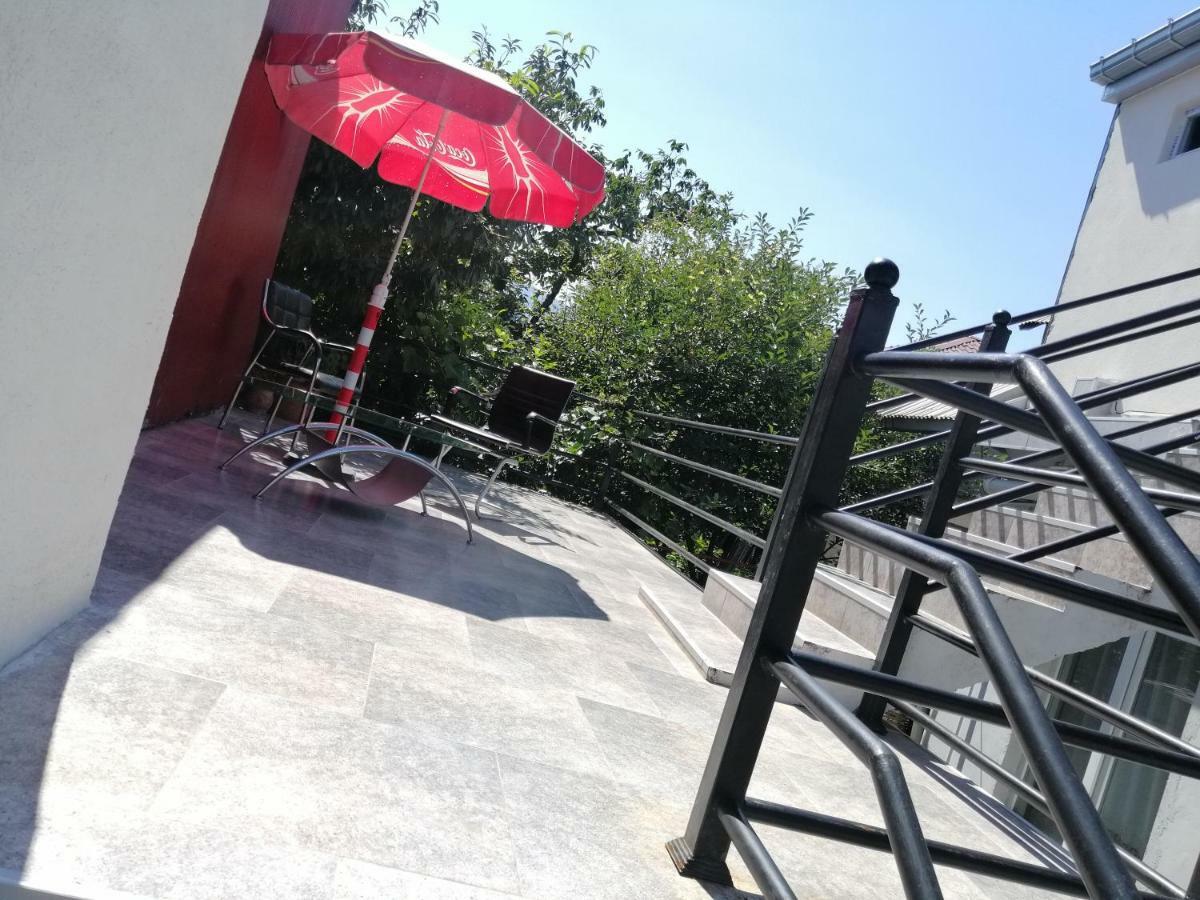 David Dali House Hotel Batumi Bagian luar foto