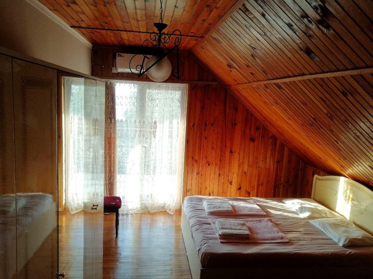 David Dali House Hotel Batumi Bagian luar foto